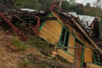 Two houses destroyed in Tana Toraja landslide