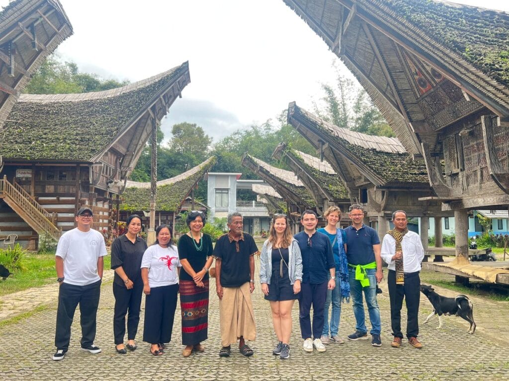 Merupakan suatu kehormatan bagi kami dipercayakan Mendampingi kunjungan Ibu Duta Besar Hongaria untuk Indonesia dan ASEAN Ke Toraja.